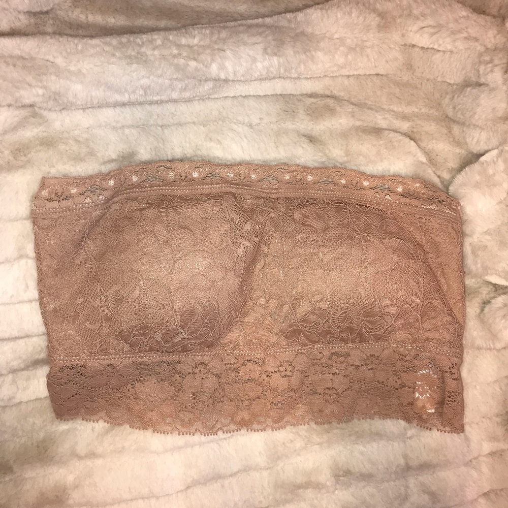 Nude Lace Bandeau (Aeropostale-s)